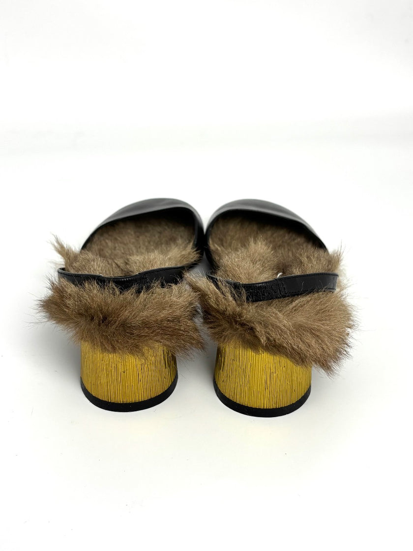 Like New. Gucci Slingback Fur Black. 34.5|10701