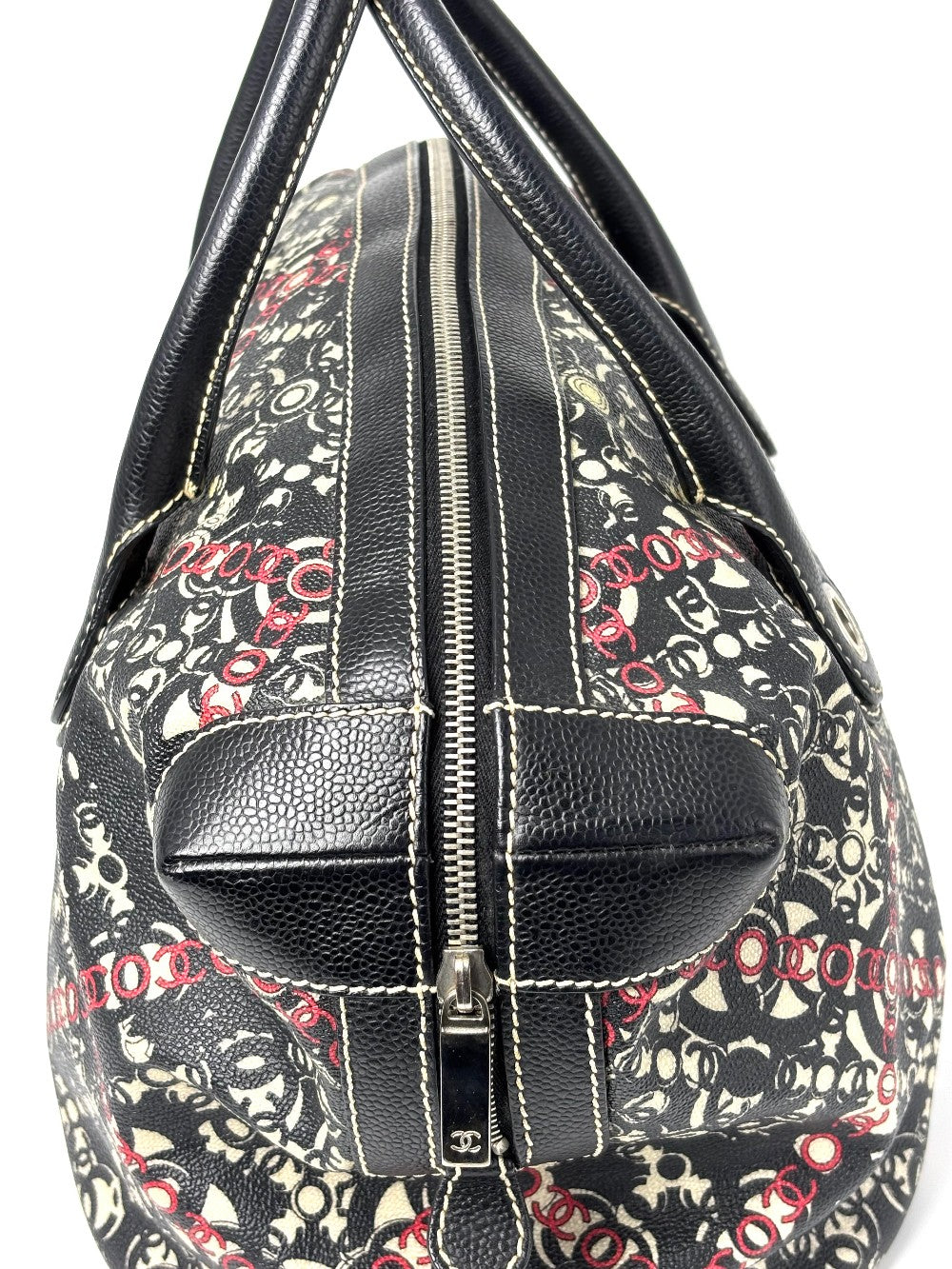 Preowned. Chanel Printed Coco Travel Bag. 11704017|9542