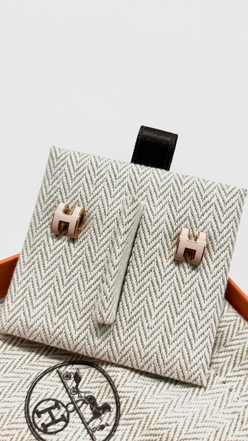 Brand New. Hermes H Pop Earrings Pink|8736