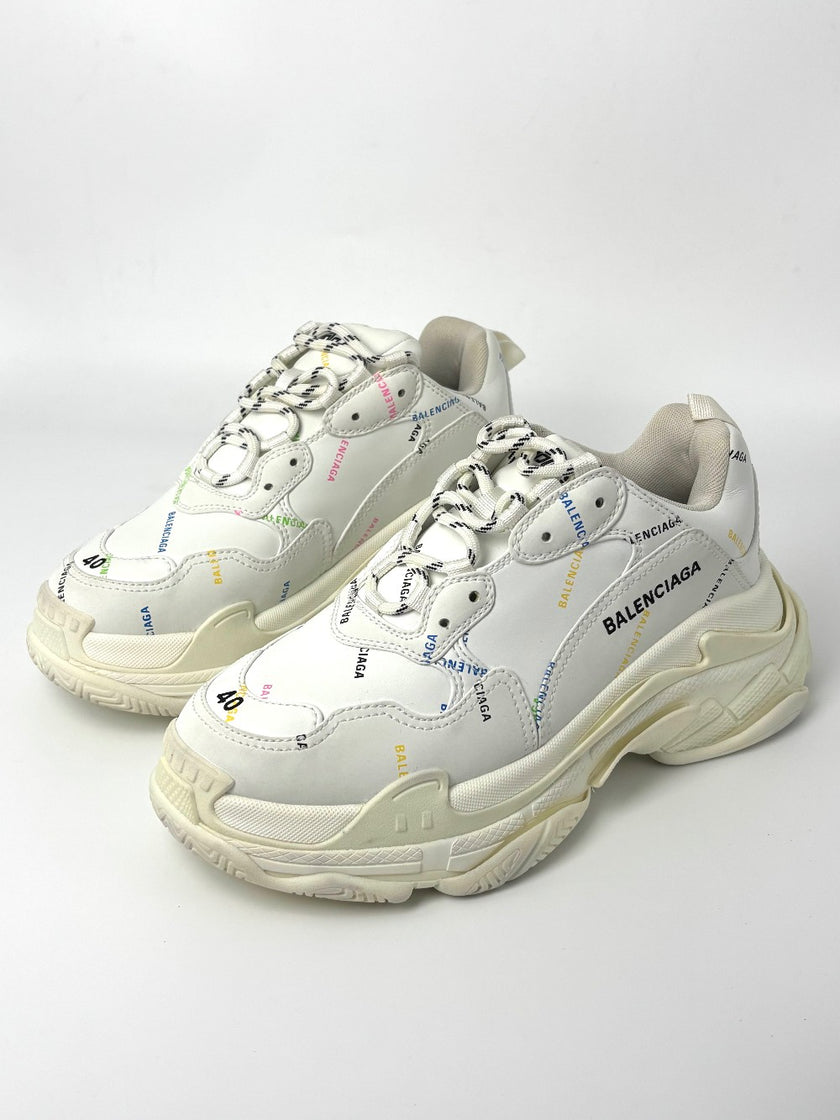 Unused. Balenciaga Triple S Sneakers White. 40|8937