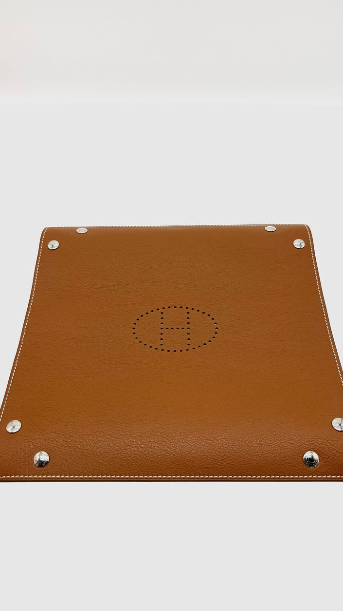 Brand New. Hermes Mises Et Relances Change Tray Rouge H/Fauve|9329
