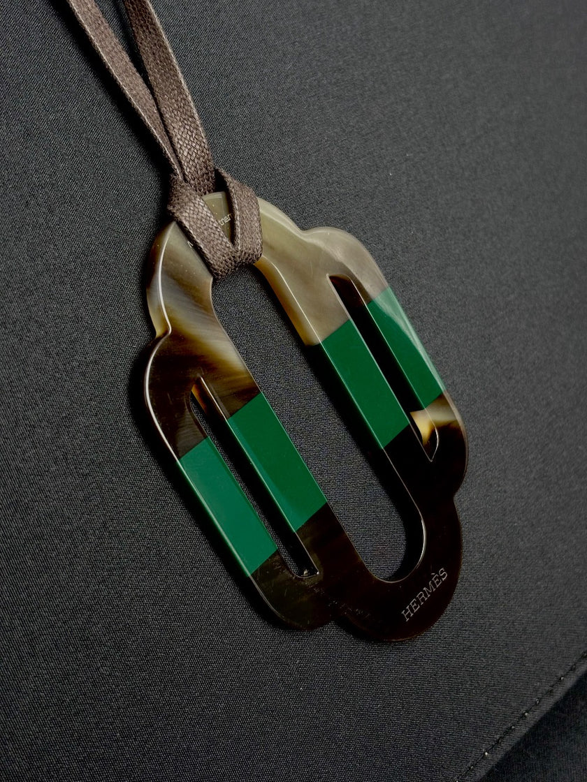 Preowned. Hermes Pendant Attelage Green/Brown|10985
