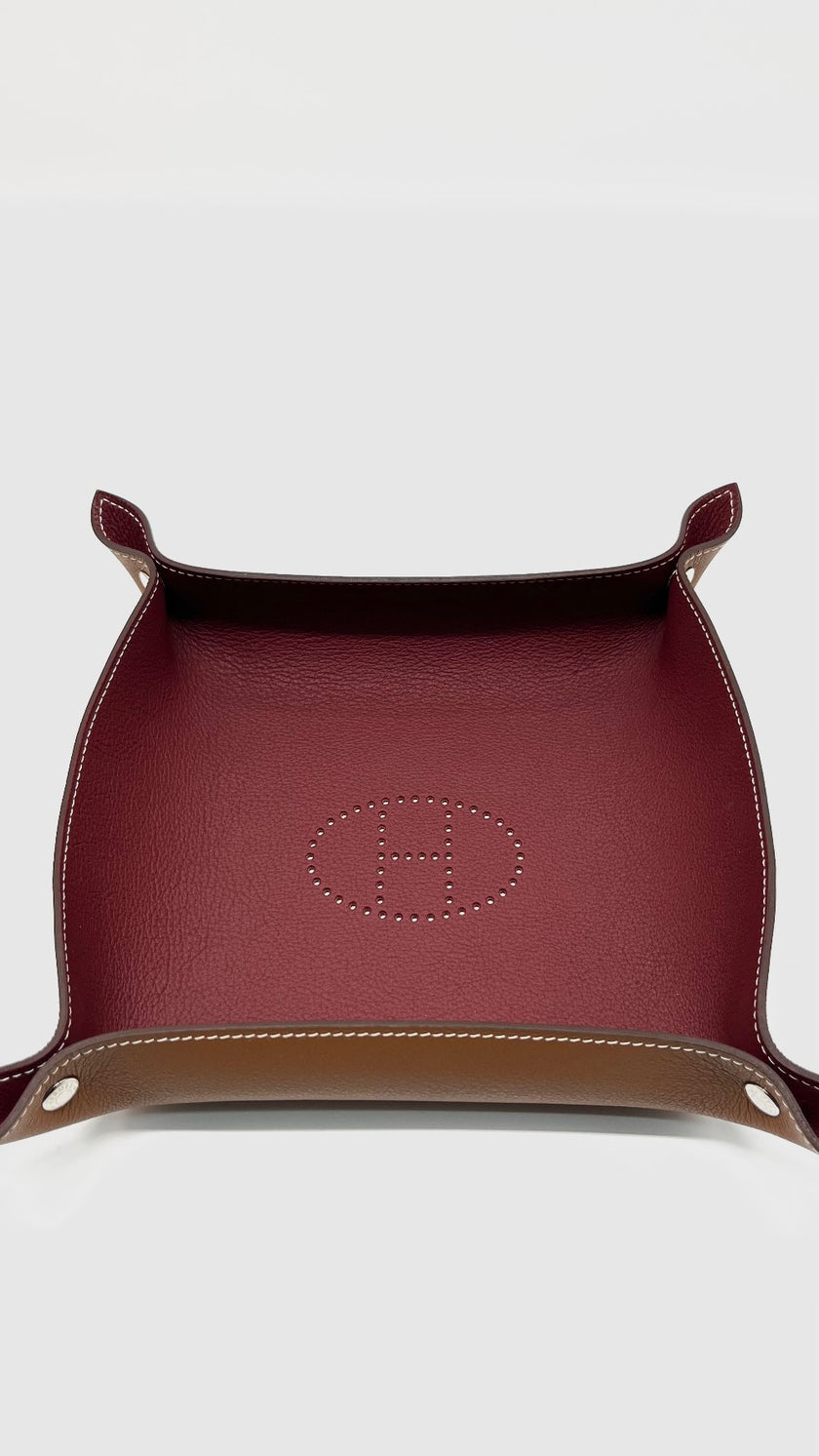 Brand New. Hermes Mises Et Relances Change Tray Rouge H/Fauve|9331