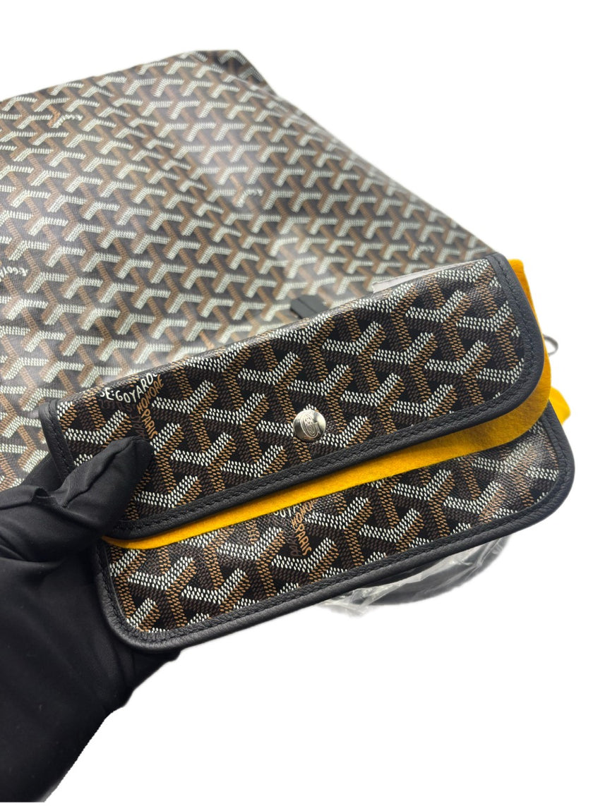 Brand New. Goyard St. Louis PM Black. CHN020263|17149