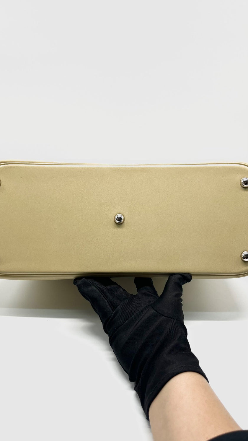 Preowned. Hermes Bolide 35 Vanilla/Blue Jean Box Calf PHW. MU10|13907