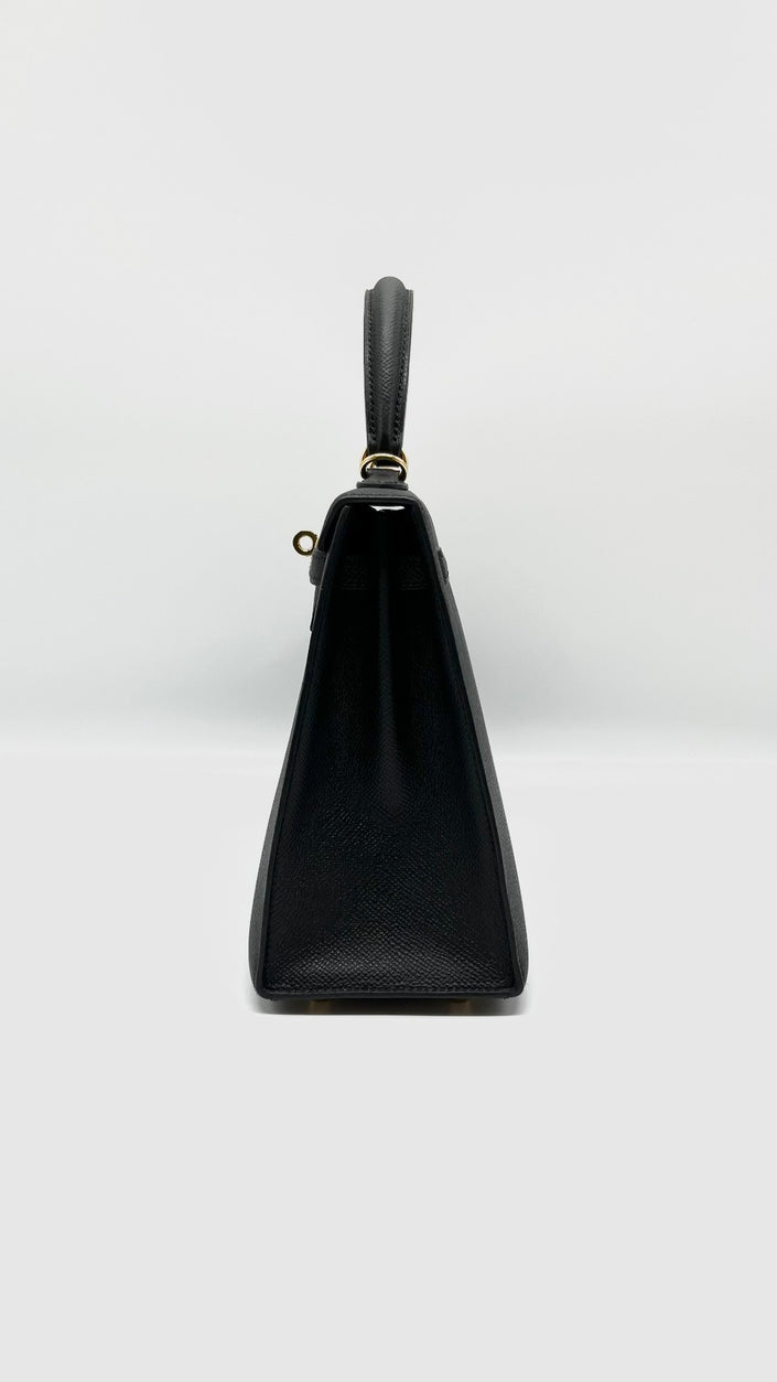 Preowned. Hermes Kelly 25 Black Epsom Sellier PHW. CPY539DQ|5461
