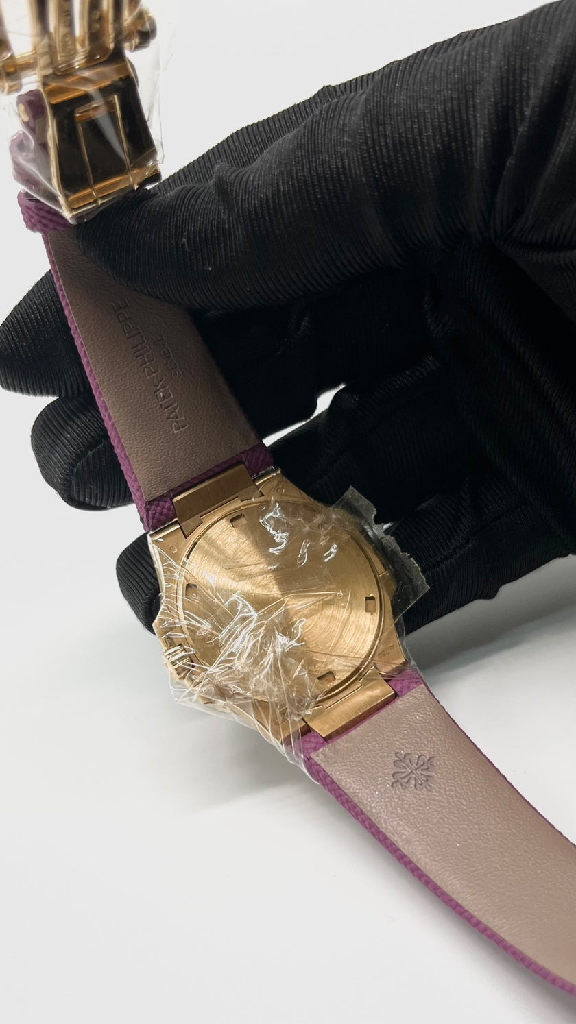 Unused. Patek Lady Nautilus Purple Dial With Diamonds RG Leather Strap 2024 32MM|5743