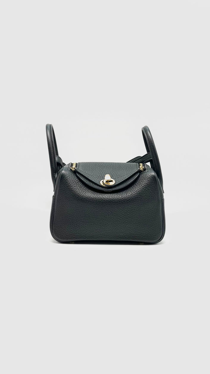 Preowned. Hermes Mini Lindy Clemence Black GHW. YCT599CZ|10307