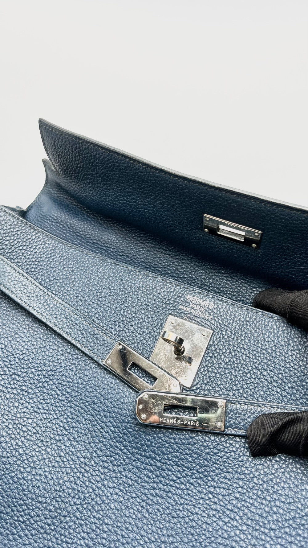 Preowned. Hermes Kelly 35 Blue Marine Togo PHW. N32|16157