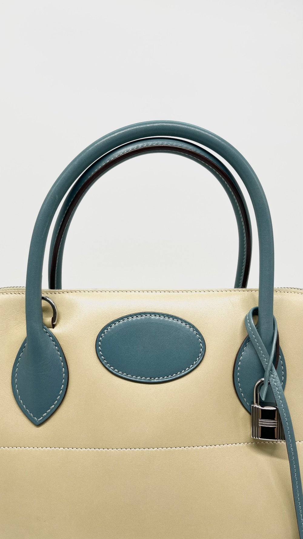 Preowned. Hermes Bolide 35 Vanilla/Blue Jean Box Calf PHW. MU10|13904