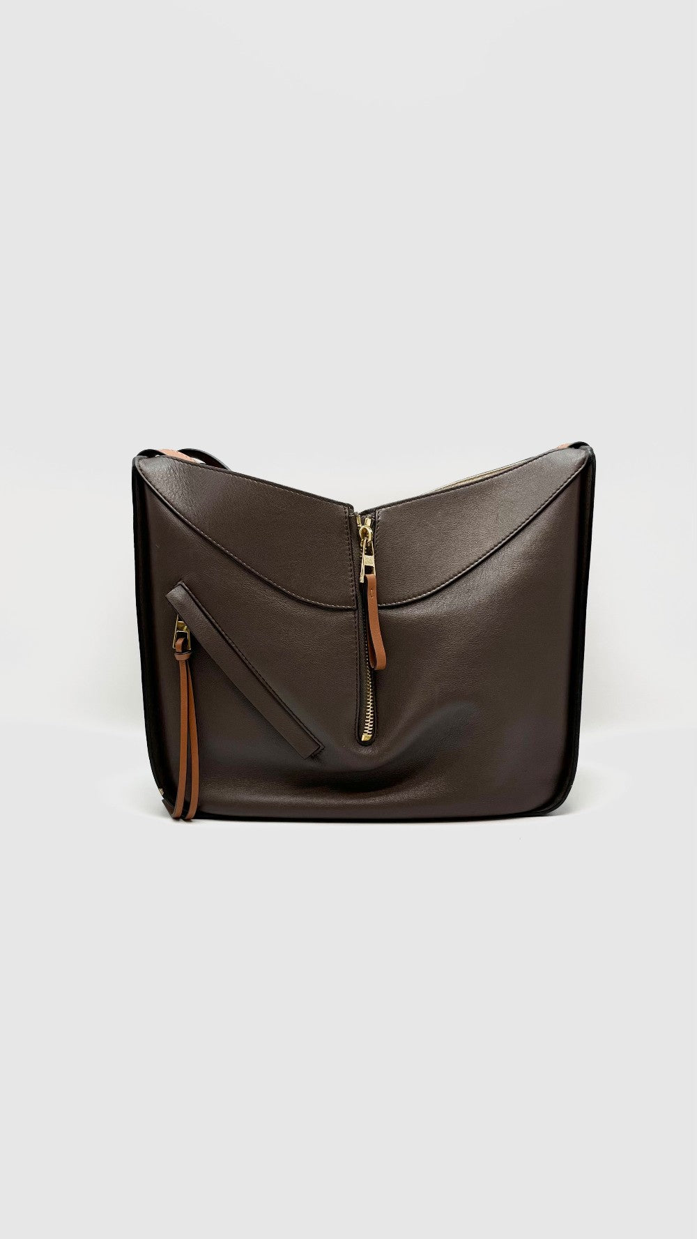 Preowned. Loewe Hammock Small Bicolor Dark Brown/Camel|16091