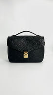 Preowned. LV Metis Black. AR4167|4895