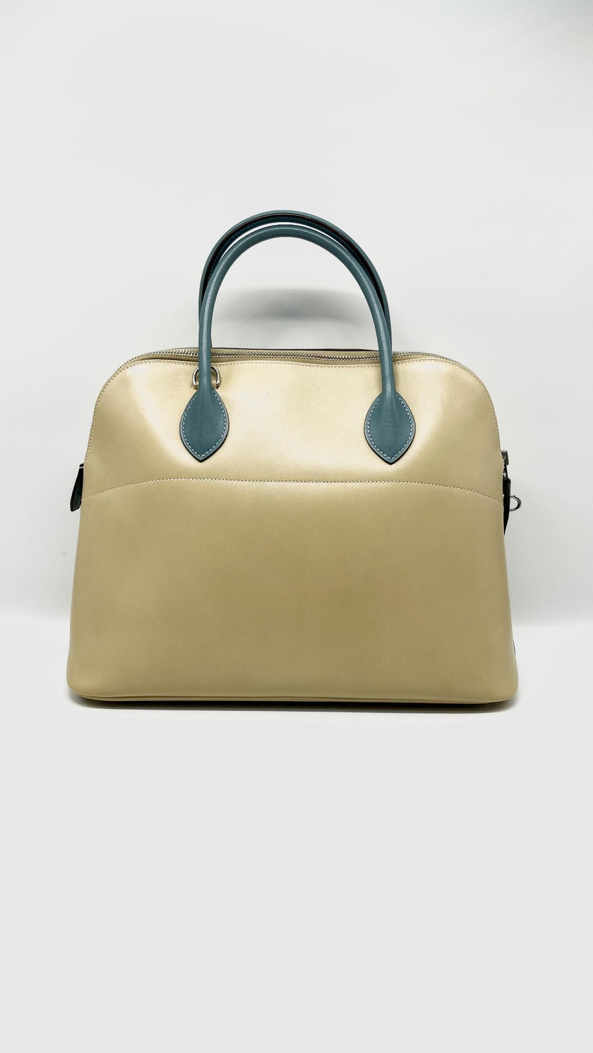 Preowned. Hermes Bolide 35 Vanilla/Blue Jean Box Calf PHW. MU10|13905