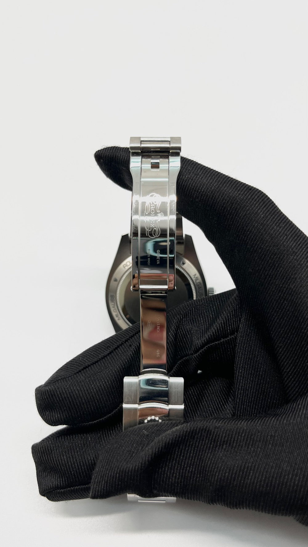 Preowned. Rolex Milgauss Black Dial Oyster Bracelet All Steel 40MM 11.5 Links 2018|14405