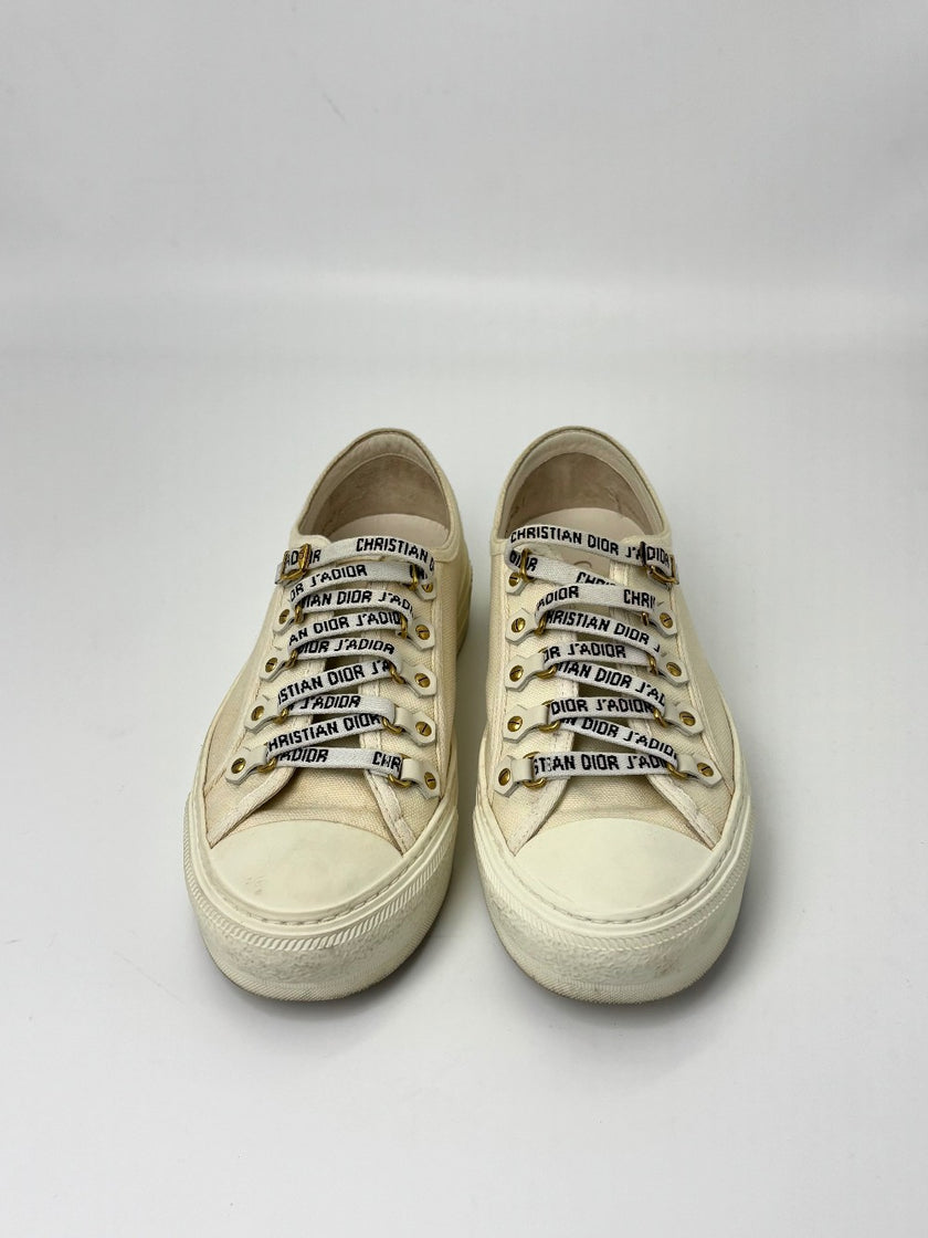 Preowned. Dior Sneakers Cream. 38|7680