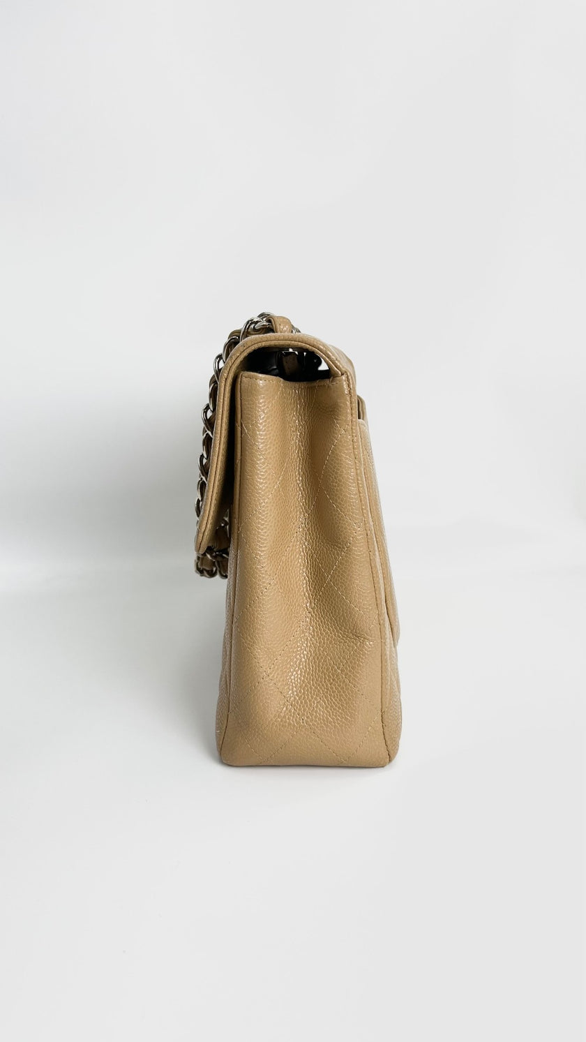 Preowned. Chanel Vintage Tall Flap Beige. 6143234|4248