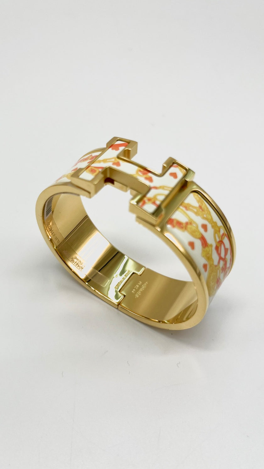 Brand New. Hermes Clic Clac H PM Brides De Gala Love GHW. FI0244|14531