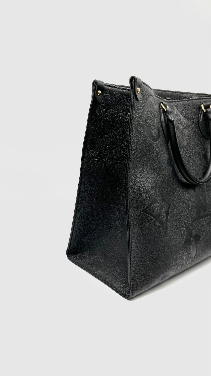 Like. New LV OTG Mono Black. MCHP|13418