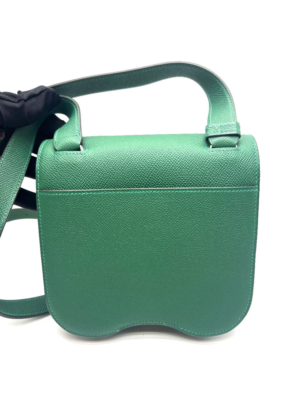 Brand New. Hermes Della Vert Moyen PHW Epsom. WPY471HF|17321