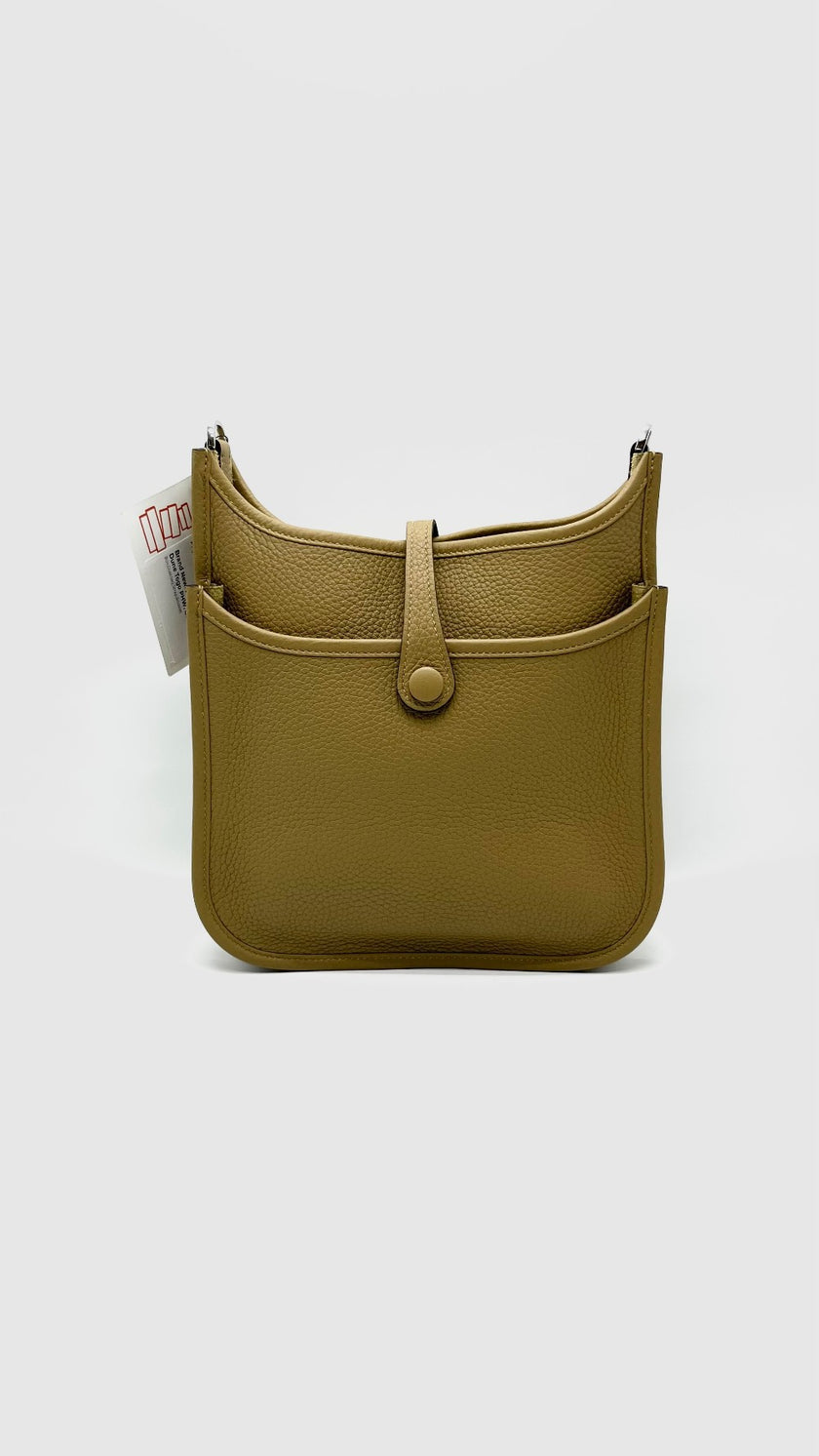 Brand New. Hermes Evelyne 23 Dune Togo PHW. GBS001ZB|16795