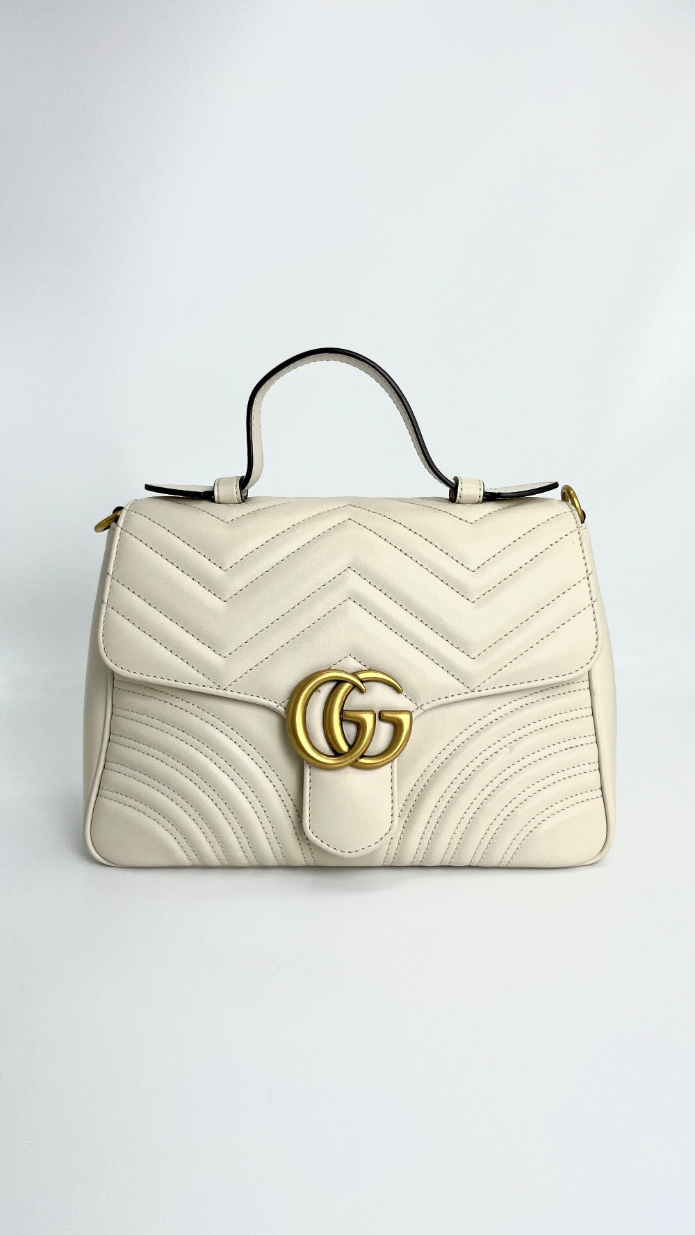 Like New. Gucci Top Handle Sling White. 498110-204991|4483