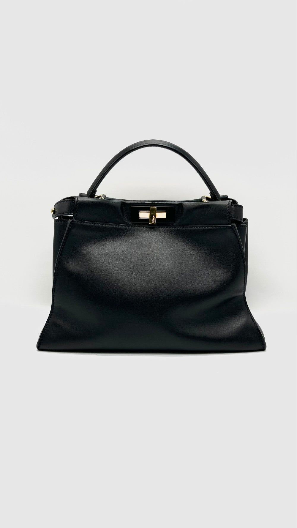Preowned. Fendi Peekaboo Regular Black GHW|15653