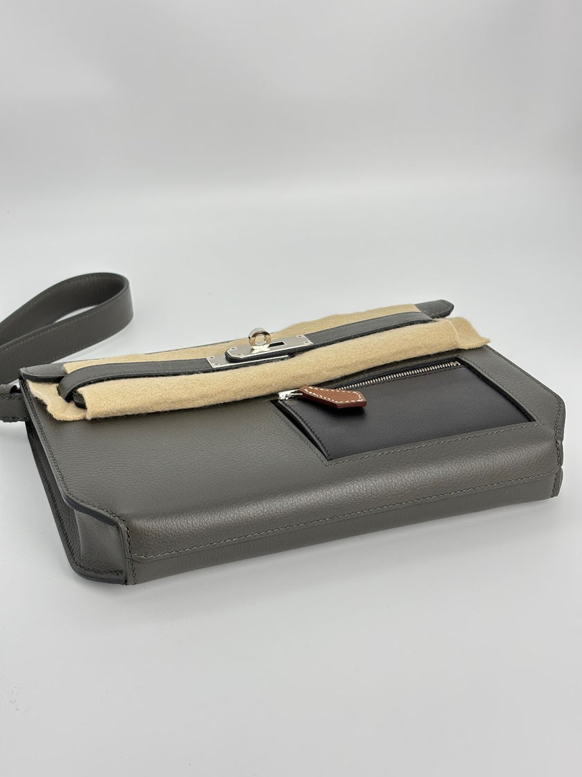 Brand New. Hermes Kelly Depeches Colormatic. WCT862TC|3385