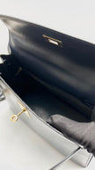Preowned. Hermes Kelly 28 Black Boxcalf GHW. Circle W9.|11446