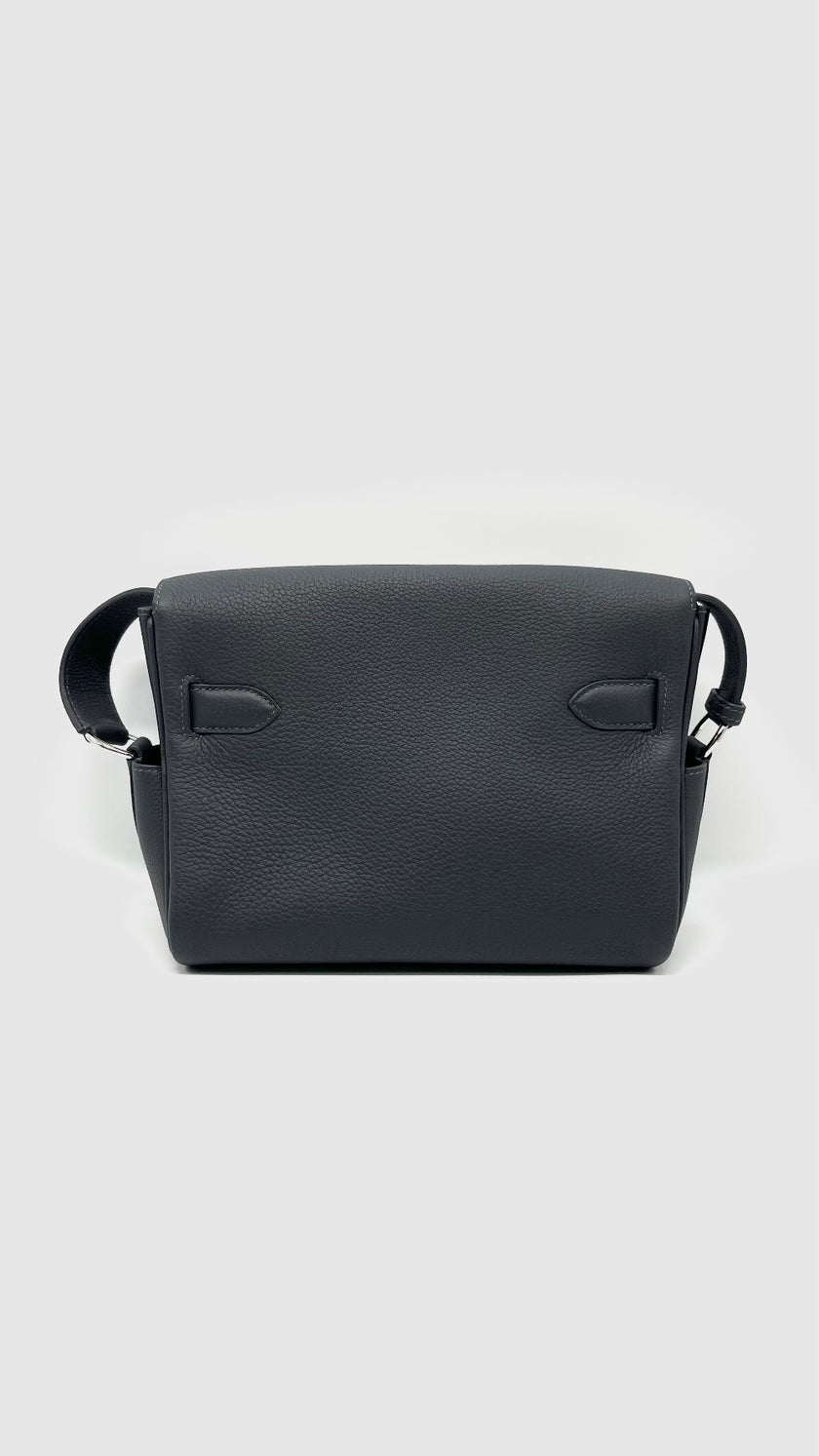 Brand New. Hermes Kelly Messenger Gris Mysty PHW. KMS918IM|14243