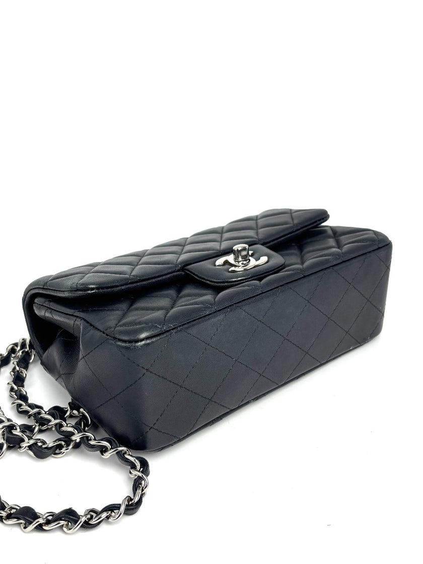 Preowned. Chanel Mini Rectangular Flap Black SHW Lambskin. 28516584|13213