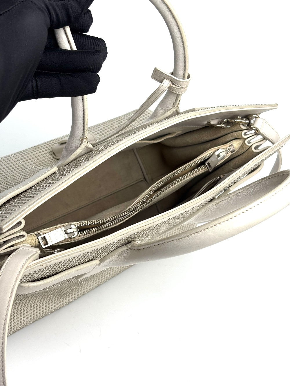 Preowned. YSL Sac de Jour Medium with Studs|11882