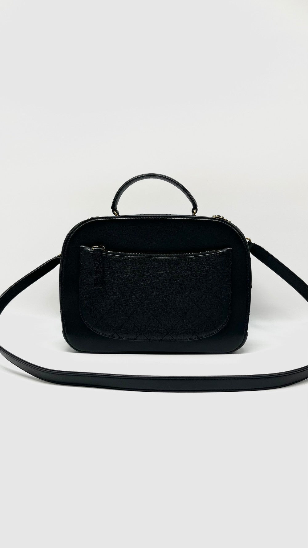 Preowned. Chanel Coco Curve Small Vanity Black In Goatskin And Quilted Calskin. 24574765|11400