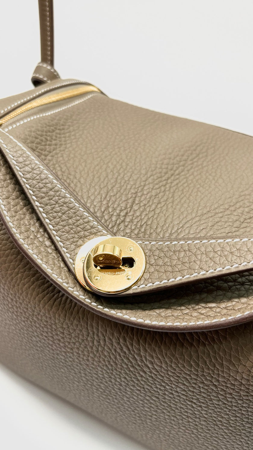 Like New. Hermes Lindy 26 Togo Etoupe GHW. UPY898CU|13321