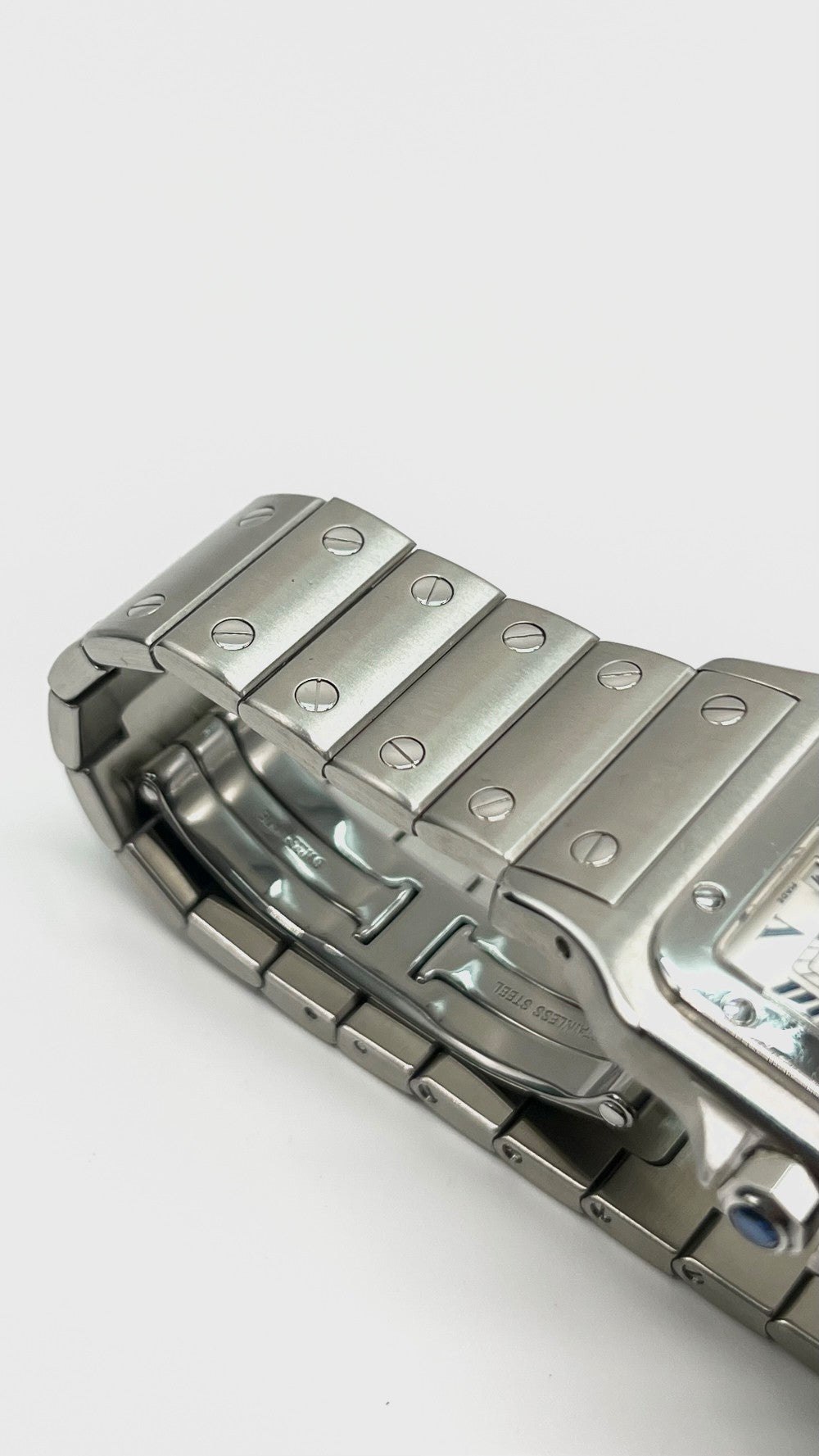 Preowned. Cartier Santos Galbee Medium White Dial Roman All Steel 20 Links. 1564CC137286|7923