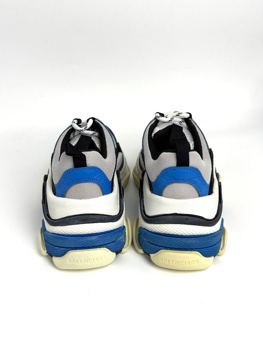 Unused. Balenciaga Triple S Sneakers Blue/White. 36|8719