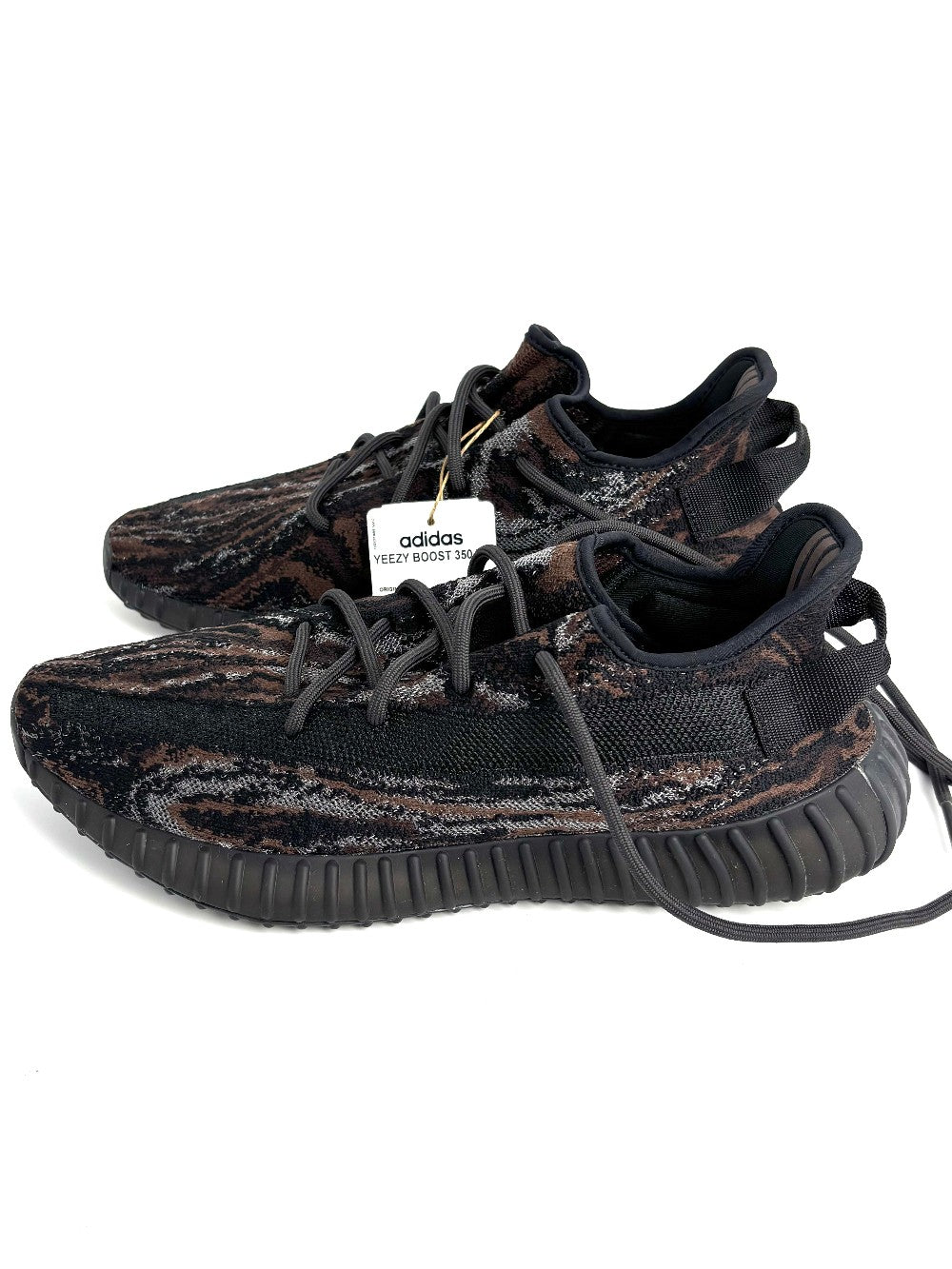 Brand New. Yeezy Boost Sneakers Black. 10|12629
