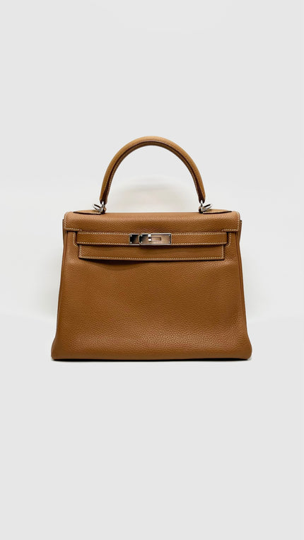 Preowned. Hermes Kelly 28 Gold Togo PHW. Square PN32|15639