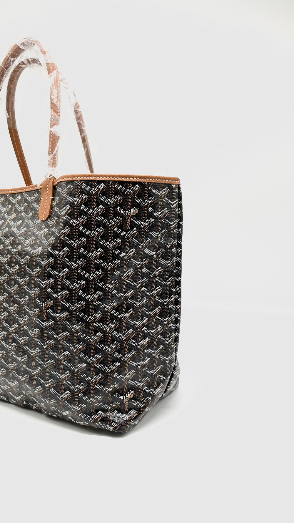 Brand New. Goyard St. Louis PM Black/Tan. CHN020251|10150