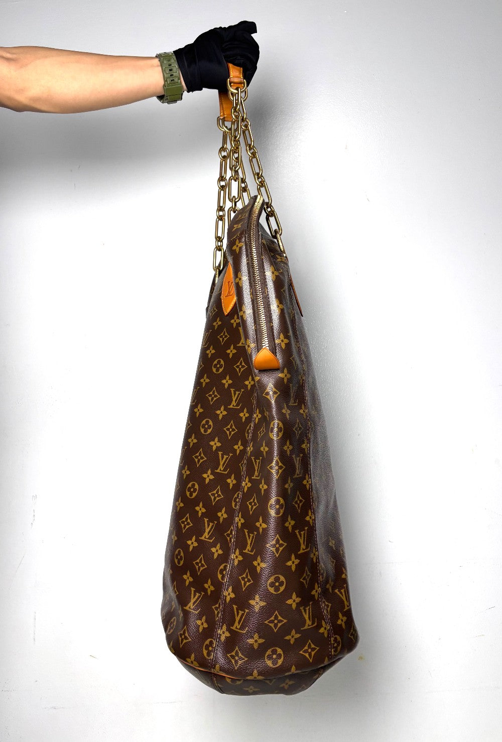Preowned. LV Punching Bag GM Mono|11900