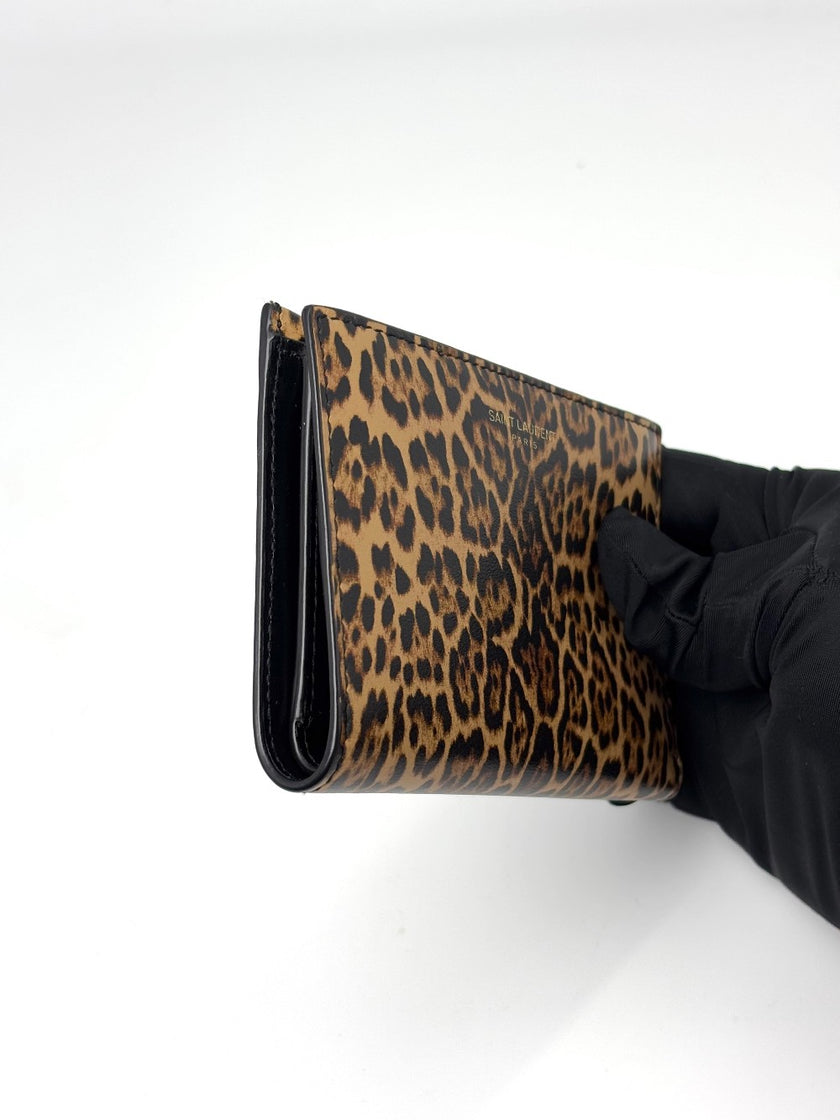 [SALE] Brand New. YSL Bifold Wallet Leopard|7168