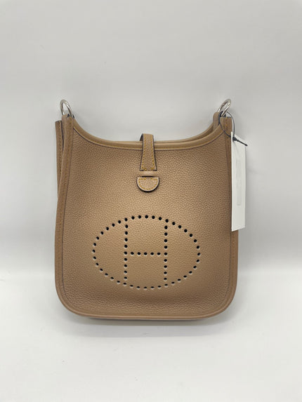 Brand New. Hermes TPM Evelyne Beige De Weimar. YBS006ZB|9034