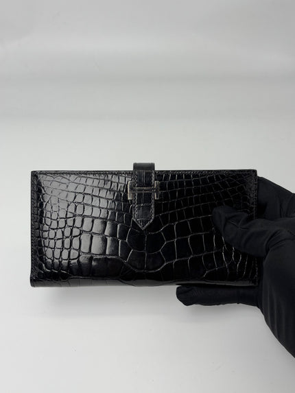 Preowned. Hermes Bearn Wallet Croc Black. Q|6965
