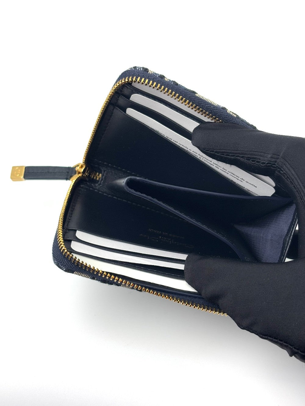 Like New. Dior 30 Montaigne Medium Blue Wallet. 43MA0235|6794
