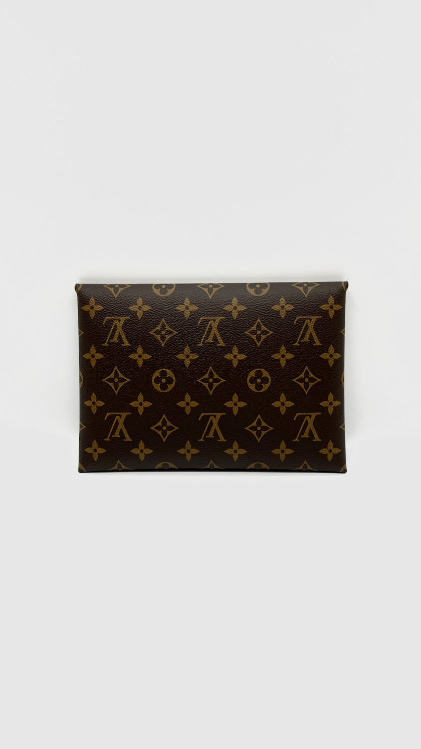 Like New. LV Kirigami Pochette Monogram. SP3158|11237