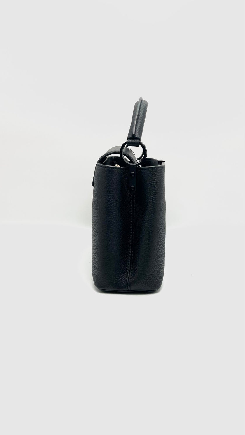 Preowned. LV Capucine BB So Black. MS5218|15705