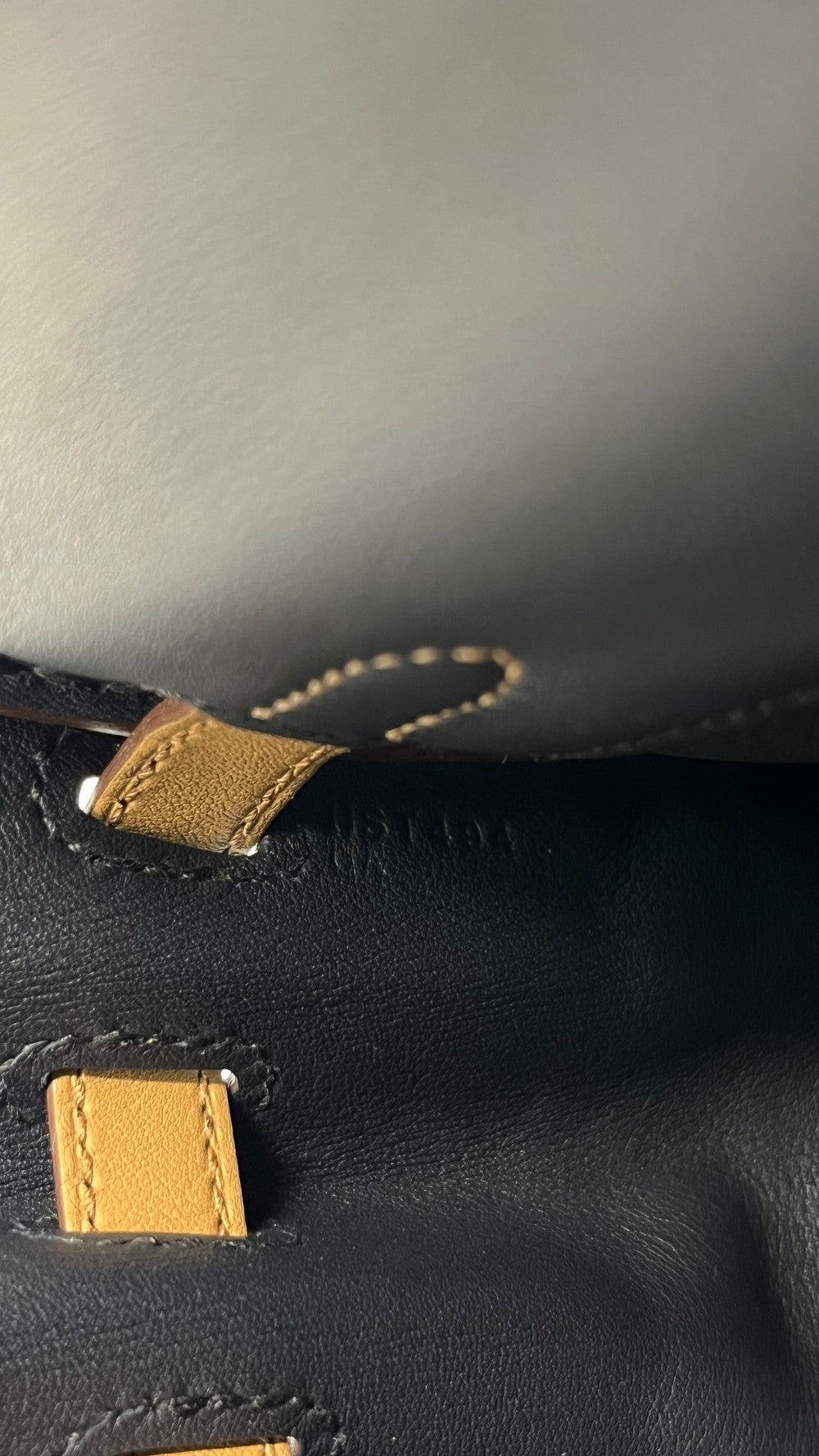 Brand New. Hermes Kelly 25 Colormatic Blue/Black/Chai/Etoupe/Gold Swift. UST494UA|4950