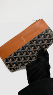 Like New. Goyard Insert Louise Wallet Tan/Black. BEX020244|11311