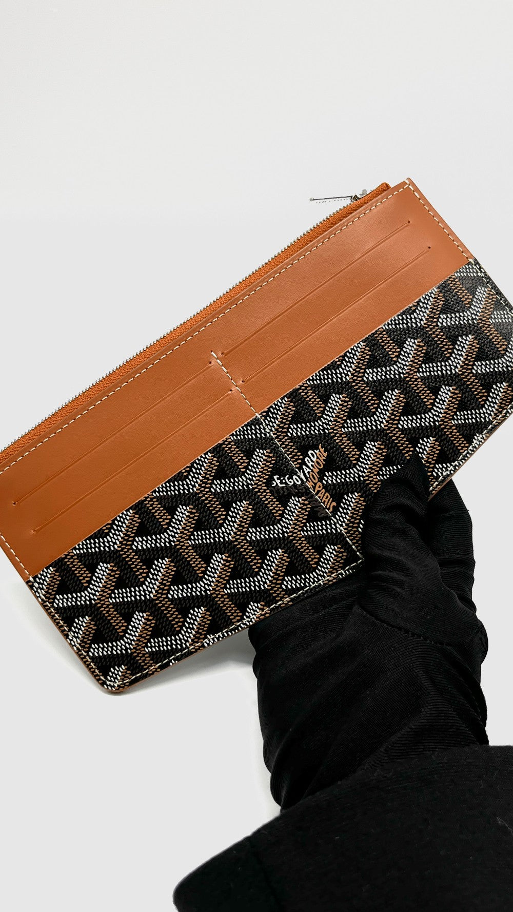 Like New. Goyard Insert Louise Wallet Tan/Black. BEX020244|11311