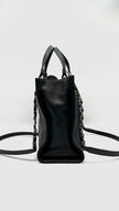 Preowned. Chanel CC Zipped Shopping Tote Calfskin Black GHW. PNJTPA01|10431