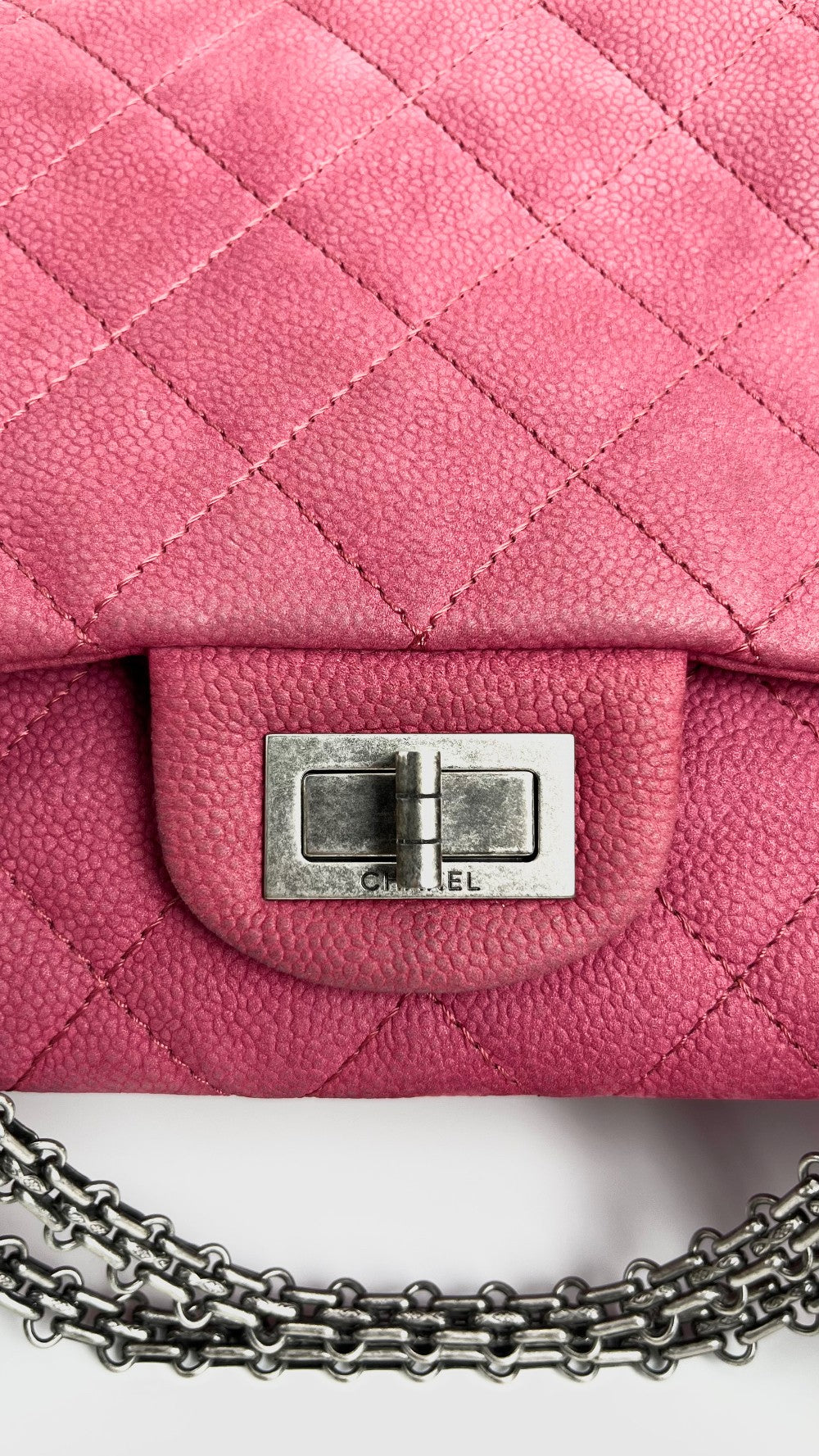 Preowned. Chanel Reissue Jumbo Flap Pink. 17835947|4267